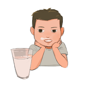 男孩喝牛奶水杯
