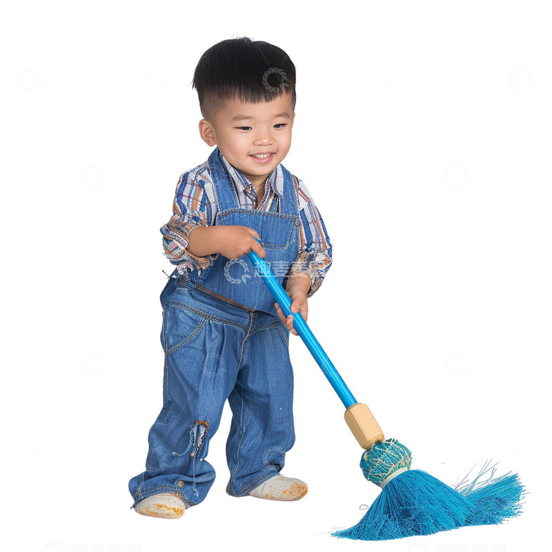 高清大图下载【趣麦麦图】扫地打扫的男孩