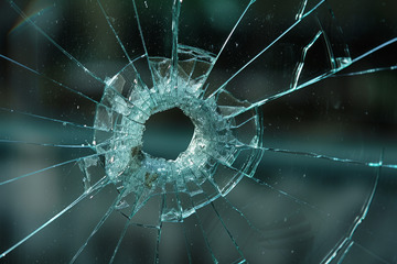 打碎的玻璃背景