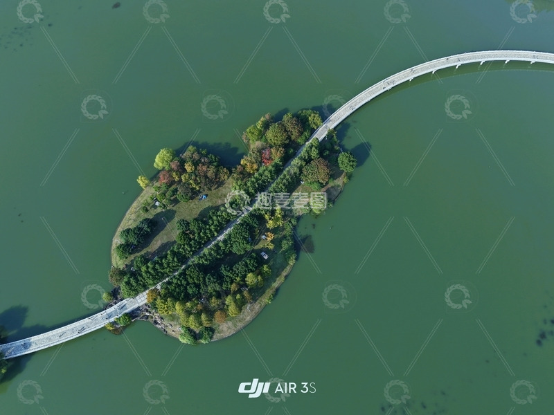 安徽合肥翡翠湖中心岛鸟瞰图