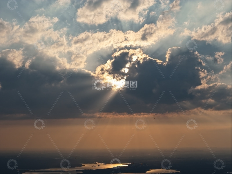 高清大图下载【趣麦麦图】拨云见日丁达尔效应