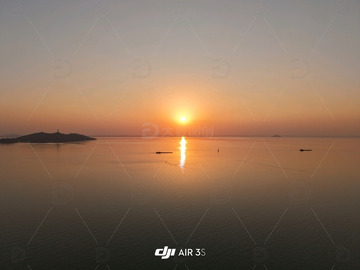 橘色夕阳风景图