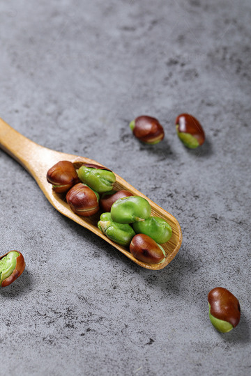 云南保山绿心蚕豆兰花豆零食7