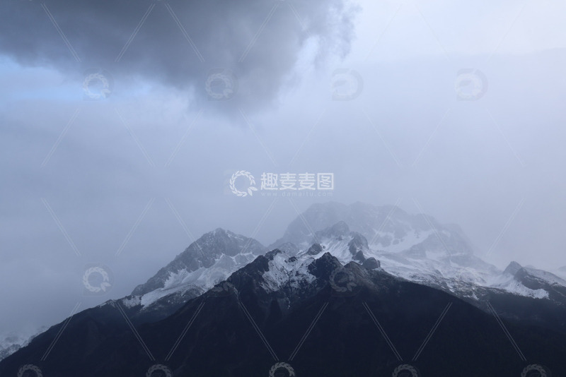 高清大图下载【趣麦麦图】自然风景雄伟雪山美景