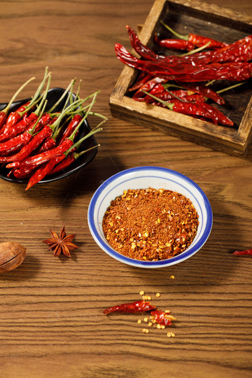 干小米辣椒面辣椒粉一盘