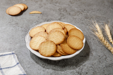 薄脆饼干超薄牛奶饼干1