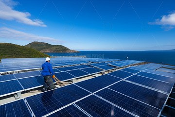 太阳能光伏发电板