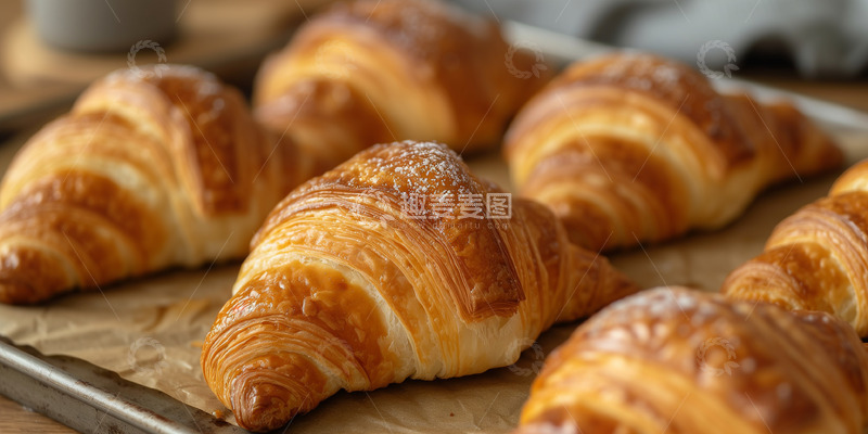 高清大图下载【趣麦麦图】新鲜出炉牛角包