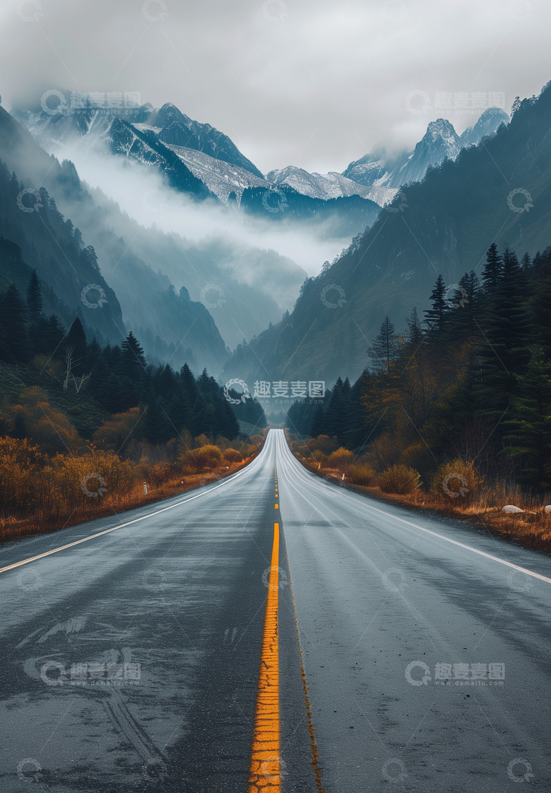 高清大图下载【趣麦麦图】山峰树林公路背景