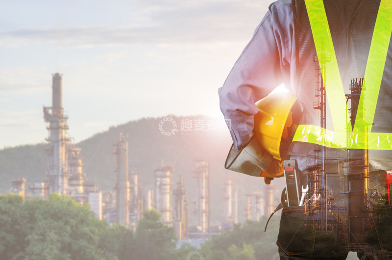 高清大图下载【趣麦麦图】工程师工人安全施工