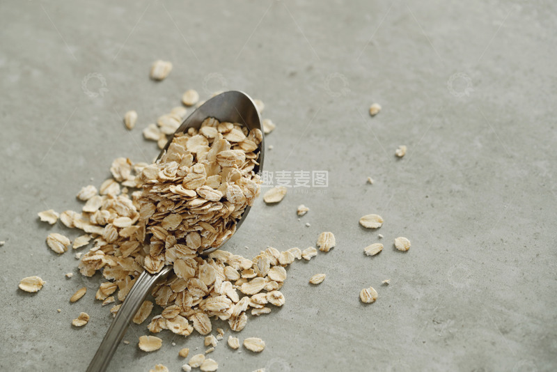 高清大图下载【趣麦麦图】一勺美味的燕麦片