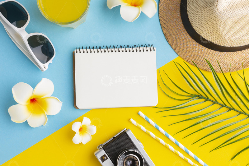 高清大图下载【趣麦麦图】旅行度假装备分类俯视图