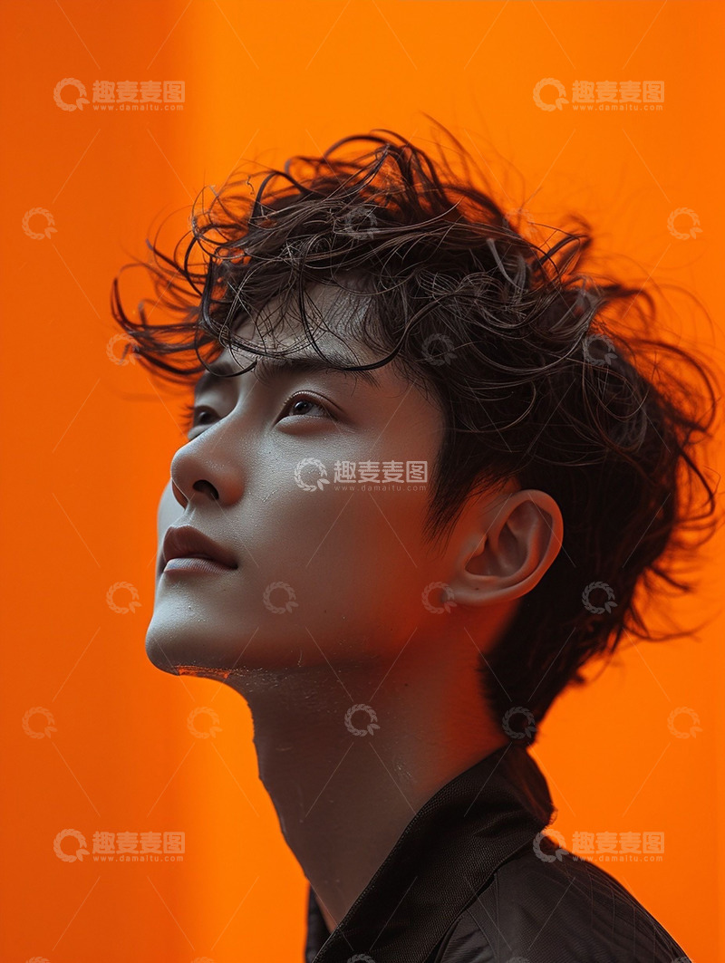 高清大图下载【趣麦麦图】橙色背景时尚模特