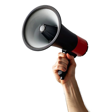 手拿红色喇叭实拍