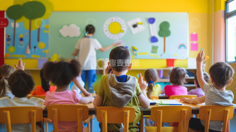 高清大图下载【趣麦麦图】-幼儿园上课的小朋友