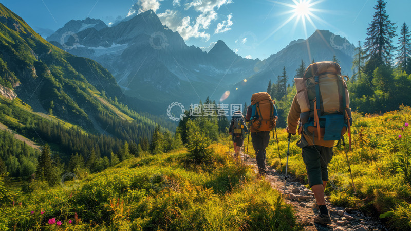 高清大图下载【趣麦麦图】登山人背影山峰风景banner