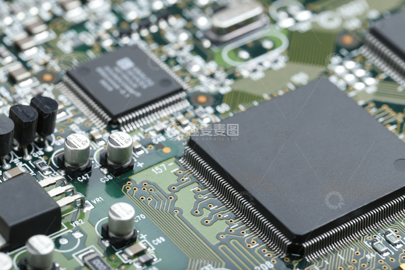 高清大图下载【趣麦麦图】精密电子电路板复杂元件共舞