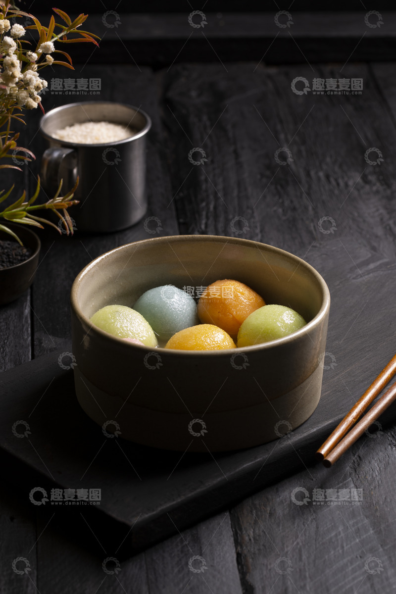 高清大图下载【趣麦麦图】简约温馨多彩汤圆