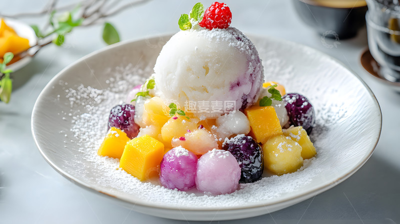 高清大图下载【趣麦麦图】彩色芋圆搭配冰淇淋夏季甜品美食摄影