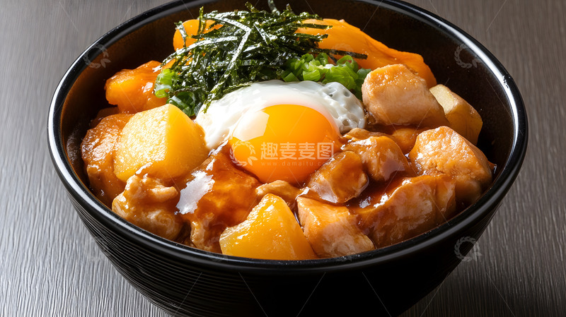 高清大图下载【趣麦麦图】鸡蛋与肉类搭配的美味碗饭家常料理