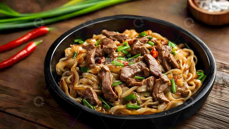 高清大图下载【趣麦麦图】牛肉炒面碗装中式美食