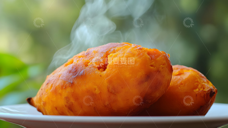 高清大图下载【趣麦麦图】热气腾腾烤红薯自然光秋冬健康美食图