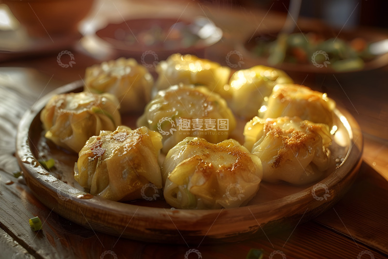 高清大图下载【趣麦麦图】一盘美味的香煎包