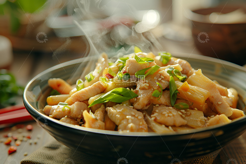 高清大图下载【趣麦麦图】一盘竹笋炒肉