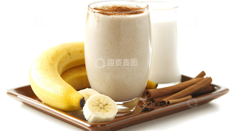 高清大图下载【趣麦麦图】香蕉肉桂奶昔健康饮品白底图