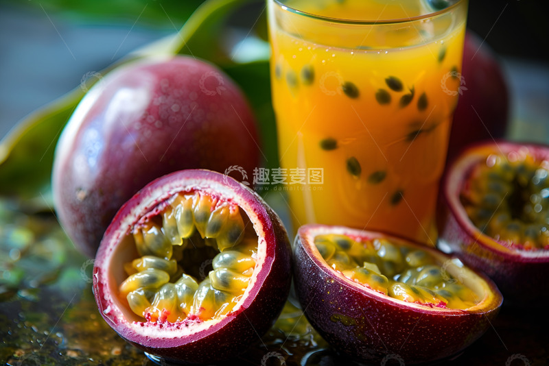 高清大图下载【趣麦麦图】一杯百香果汁和百香果