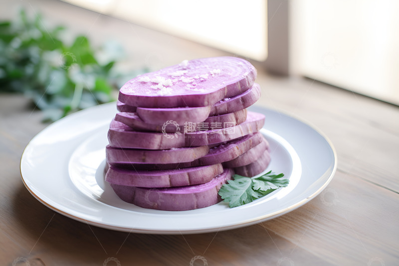高清大图下载【趣麦麦图】一盘煮熟的紫薯片