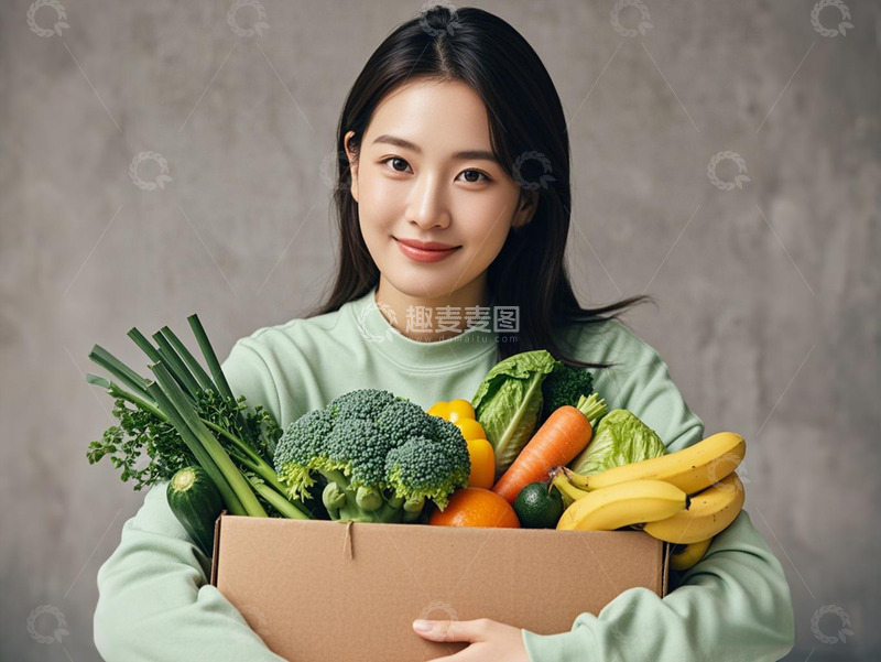 高清大图下载【趣麦麦图】抱着一箱蔬菜的女生生鲜摄影图