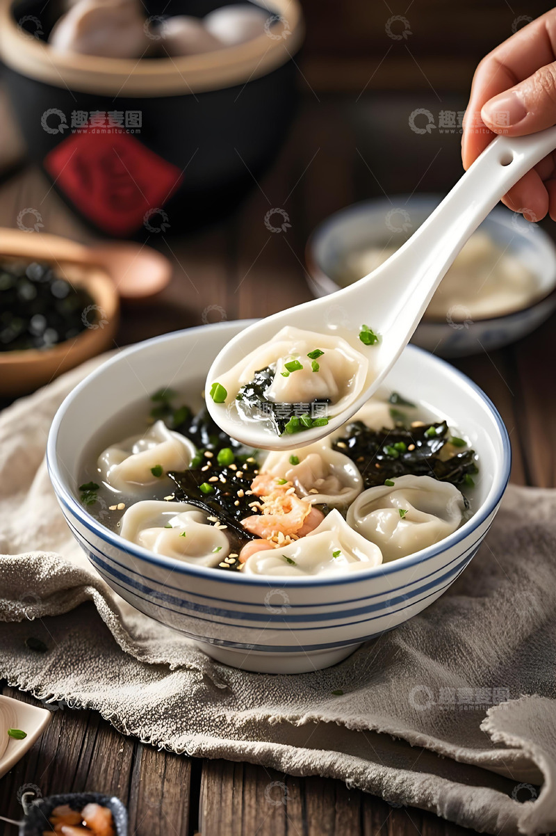 高清大图下载【趣麦麦图】紫菜虾仁馄饨摄影图