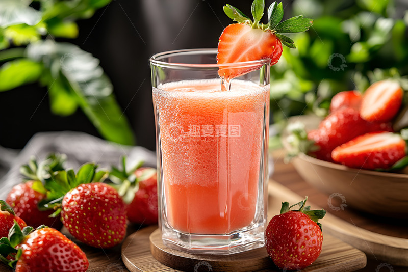 高清大图下载【趣麦麦图】一杯鲜榨草莓汁