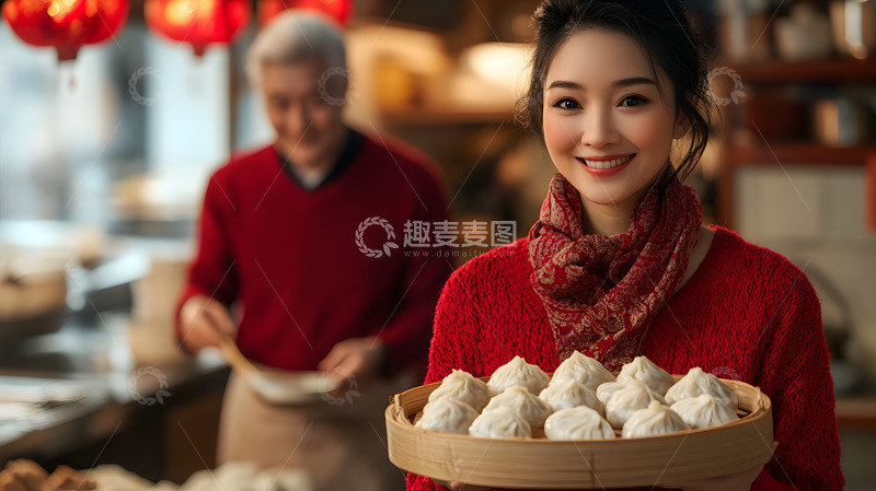 高清大图下载【趣麦麦图】家庭团圆吃饺子新春幸福时光