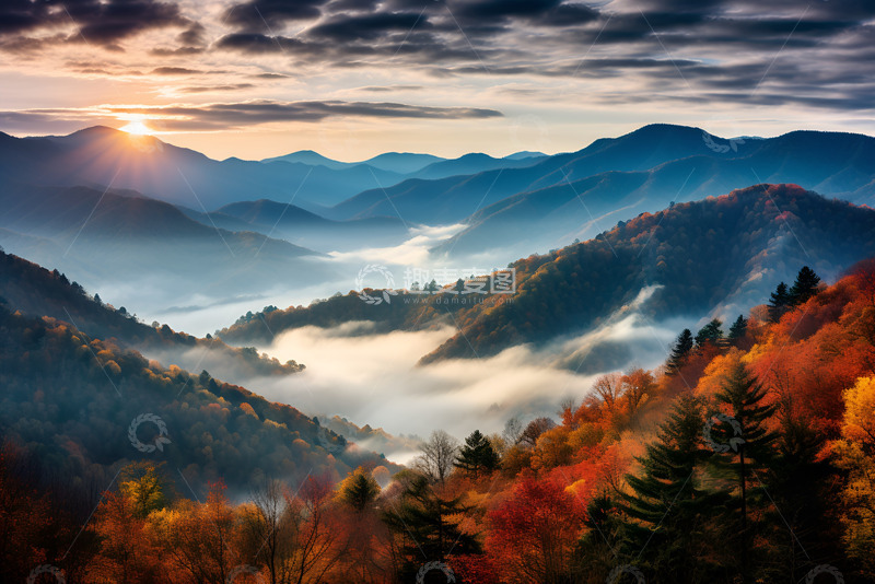 高清大图下载【趣麦麦图】秋季山峦云雾自然美景