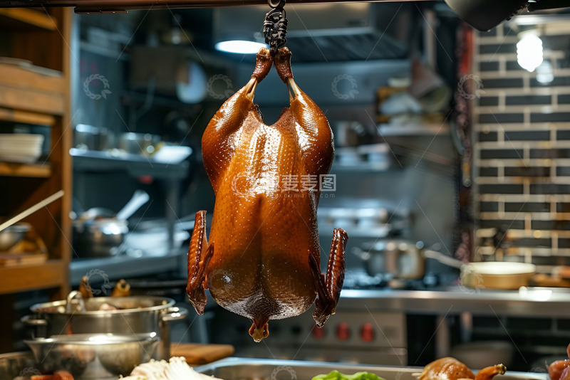 高清大图下载【趣麦麦图】一只铁钩挂起来的烤鸡