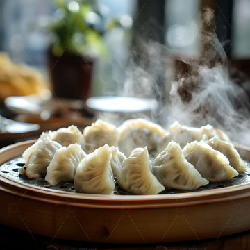 一盘热气腾腾的蒸饺