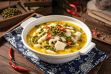 中华美食酸菜鱼摄影图5