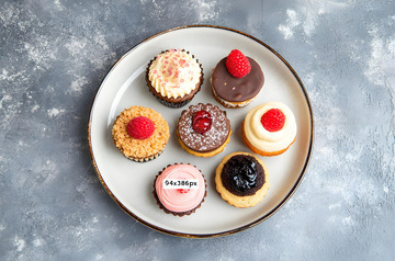 切块儿蛋糕摄影图