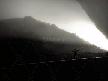 金佛山某处自然风景