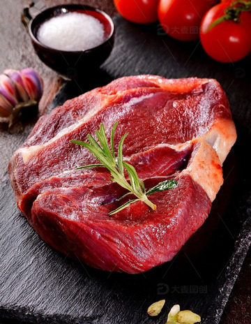 新鲜的大块牛肉6