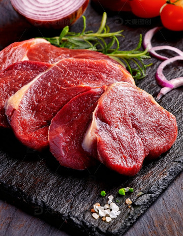 新鲜的大块牛肉7