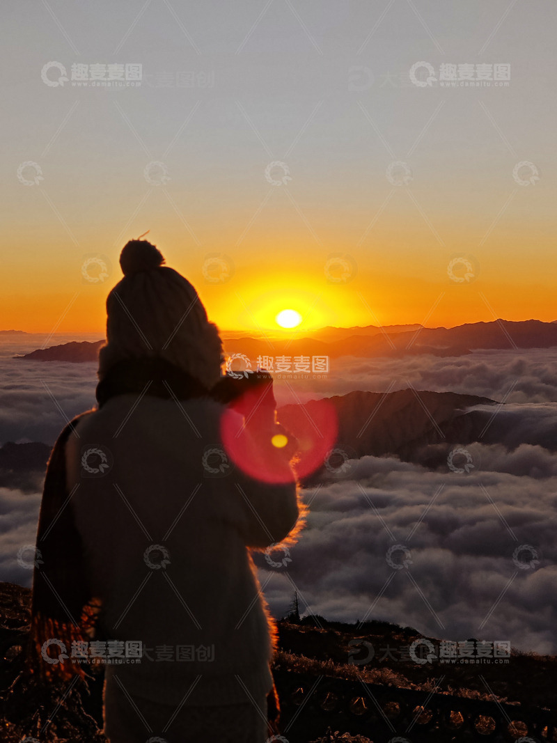 高清大图下载【趣麦麦图】日出云海天空阳光背景金色自然风光景色风景1