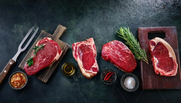 新鲜的大块牛肉17