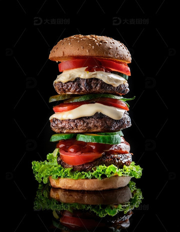 层层叠叠的美味：超级多层牛肉汉堡3