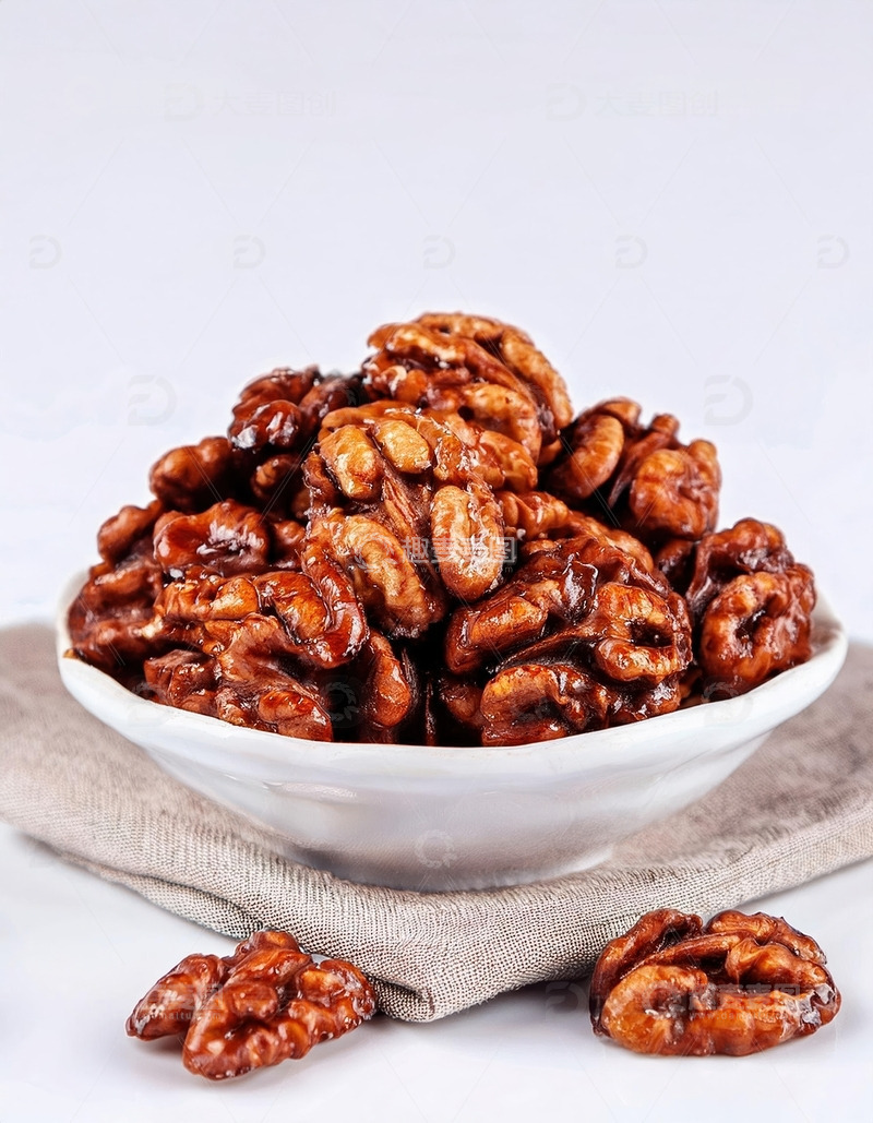 高清大图下载【趣麦麦图】蜜糖核桃 - 能量满满的零食选择1