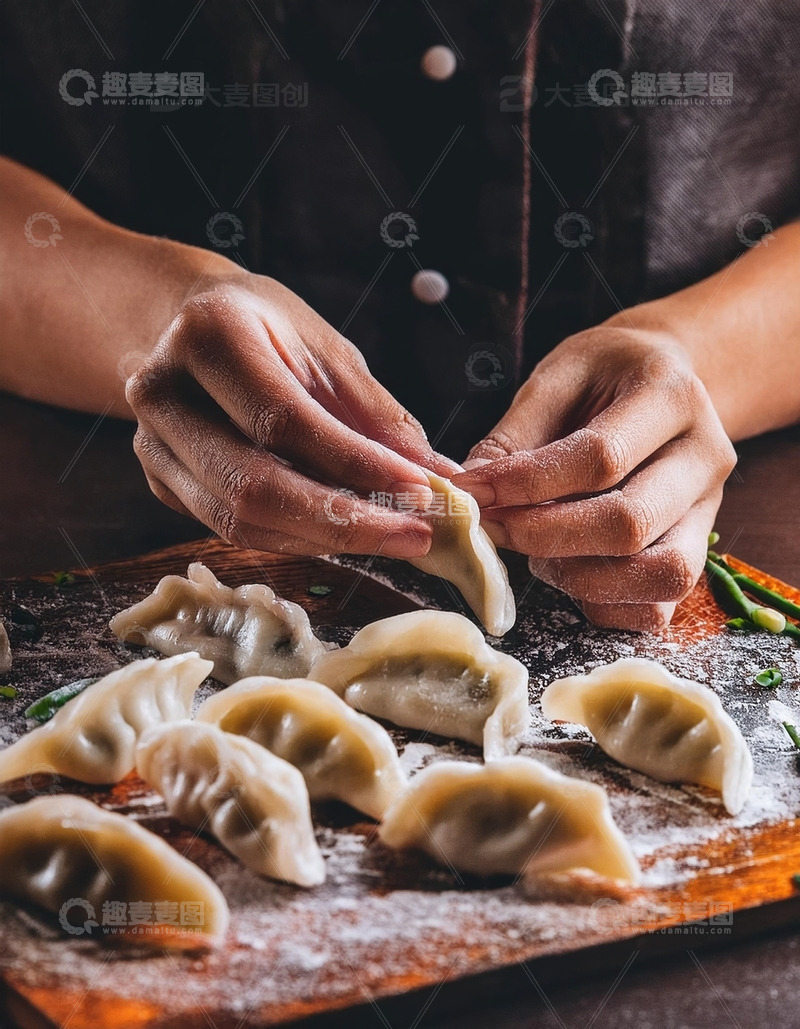 高清大图下载【趣麦麦图】家的味道：新鲜制作的水饺2