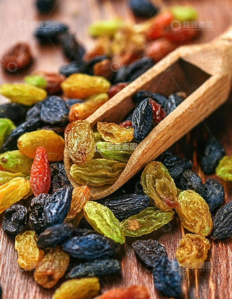 高清大图下载【趣麦麦图】自然风干葡萄干 - 甜蜜的果干享受2