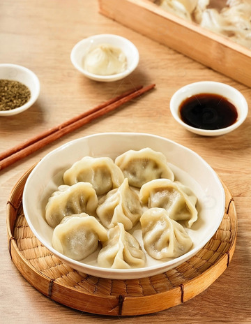 东方美食：蒸饺与酱料的完美搭配